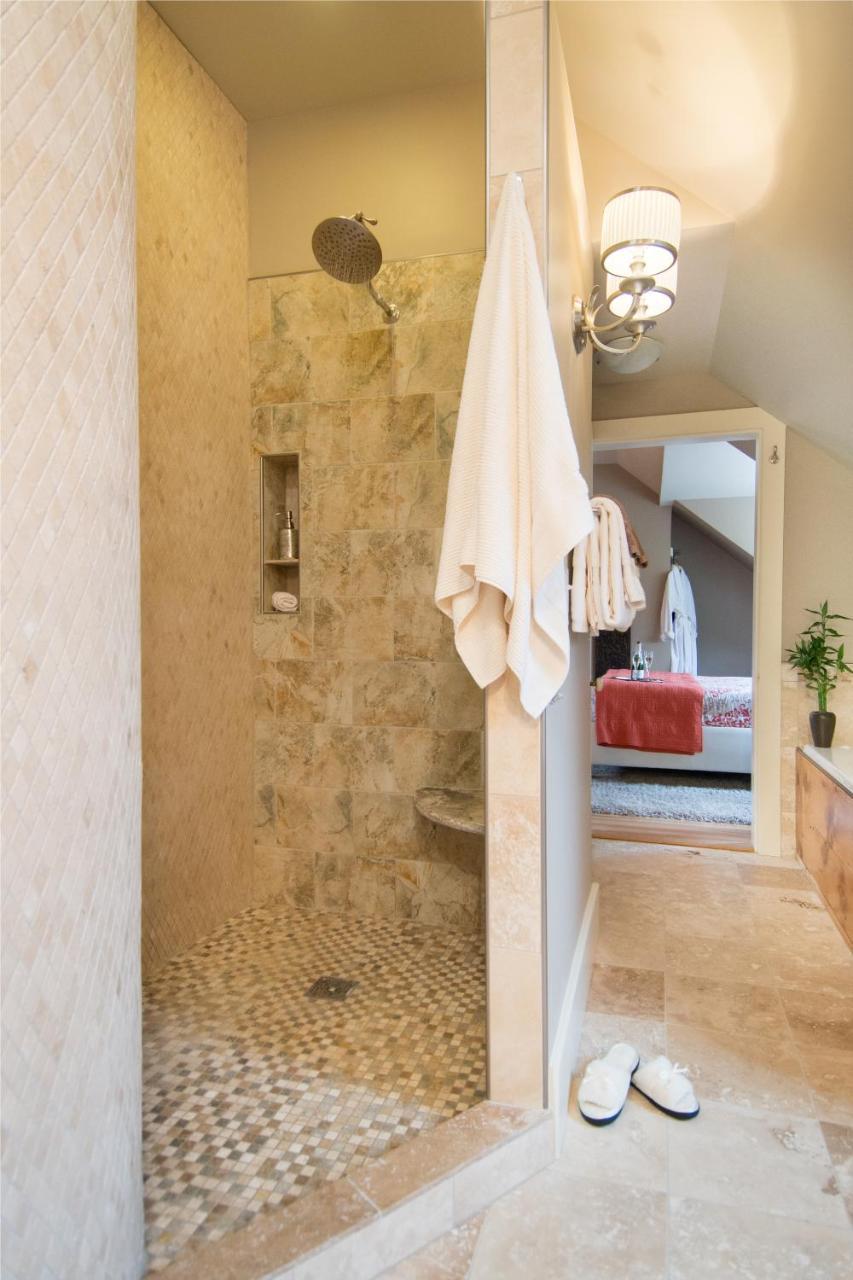 Gothic Eves Inn And Spa Bed And Breakfast Trumansburg Ngoại thất bức ảnh